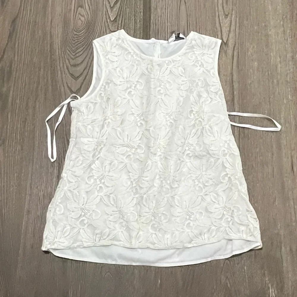 Kasper Tank Top Floral Lace Crewneck Keyhole Back Sleeveless White Medium